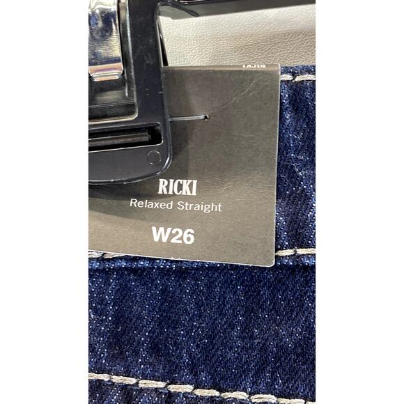 TRUE RELIGION Women's Blue Denim Ricki Relaxed Straight Big T Jean SZ 26 - Picture 9 of 12